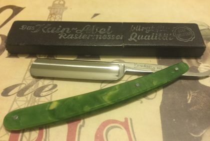 Das Kain-Abel Rasiermesser, green